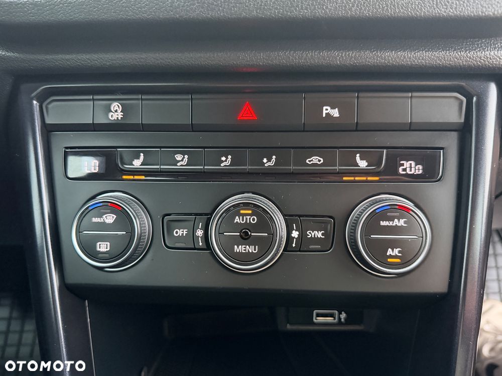 Volkswagen T-Roc 1.0 TSI Style - 36