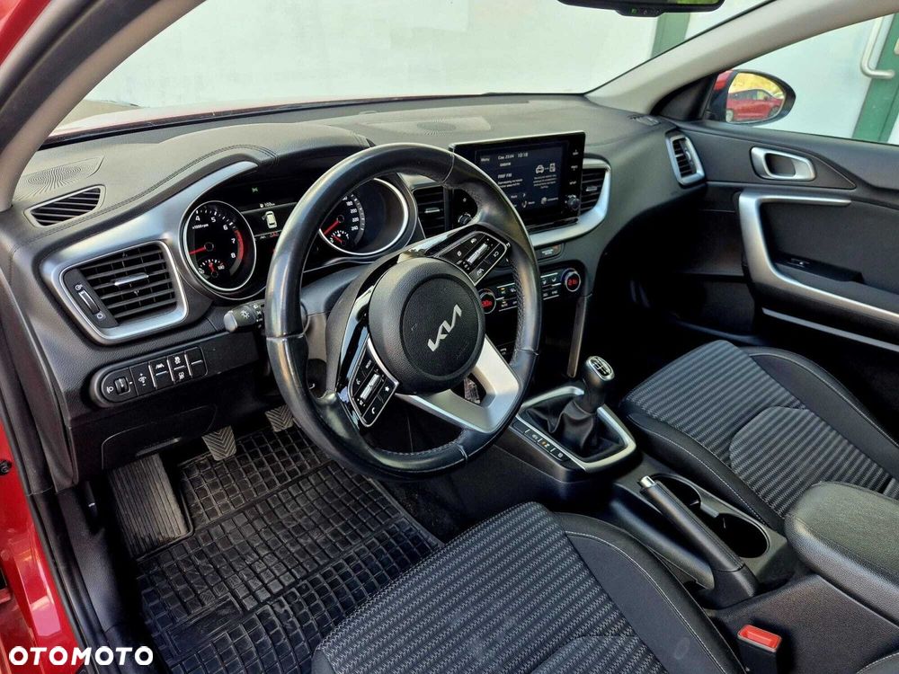 Kia Ceed 1.5 T-GDI M - 15