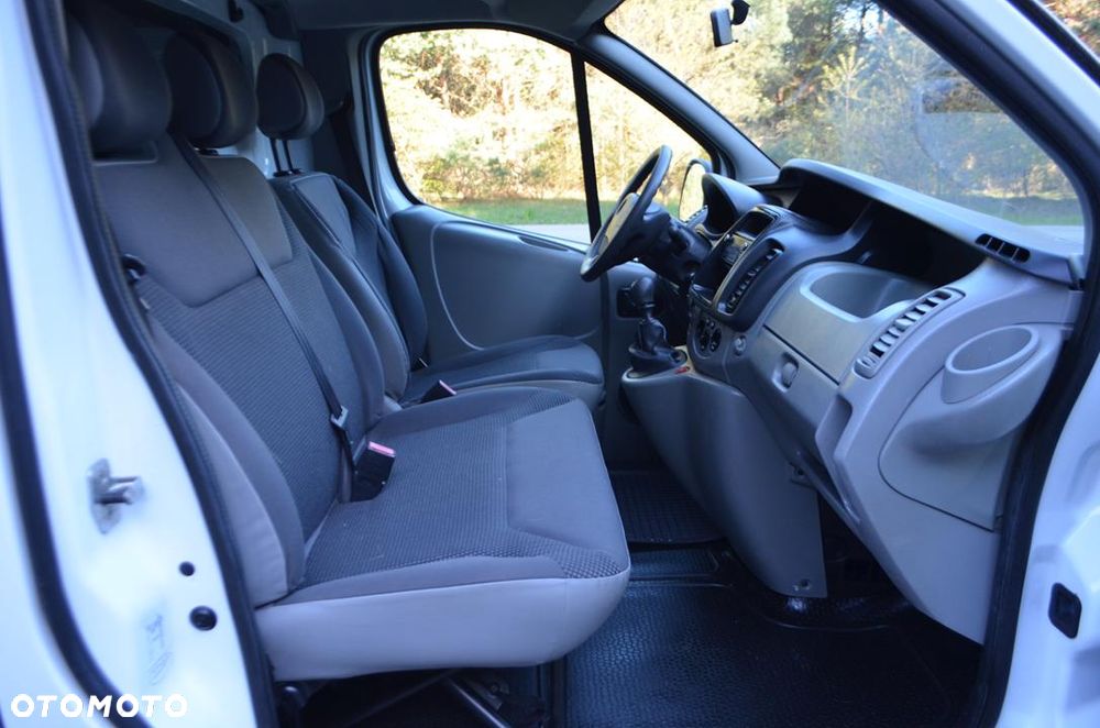 Opel Vivaro - 27
