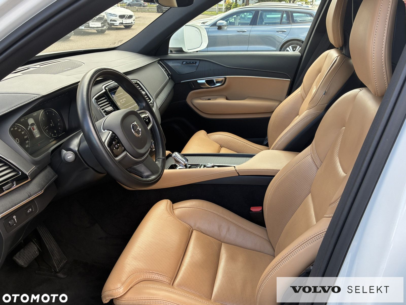 Volvo XC 90 - 8