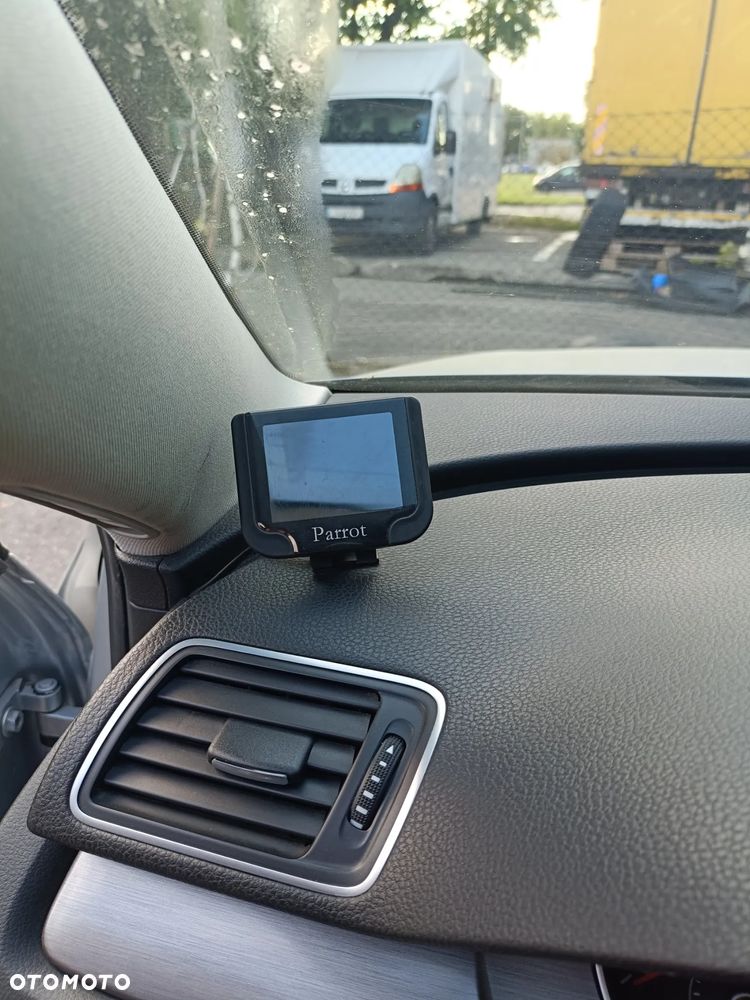 Volkswagen Passat 2.0 TDI DPF Comfortline - 14