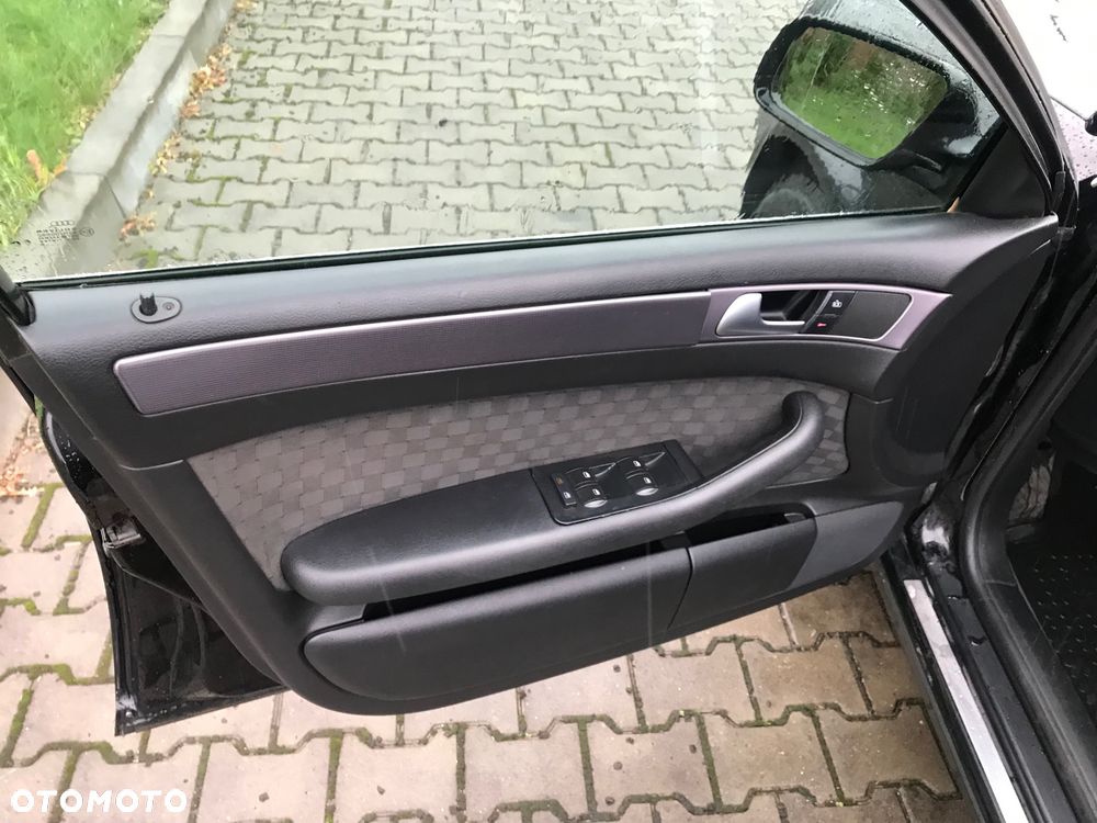 Audi A6 Avant 2.5 TDI Multitronic - 22