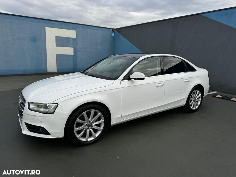 Audi A4 Avant 2.0 TDI DPF clean diesel multitronic S line Sportpaket - 24