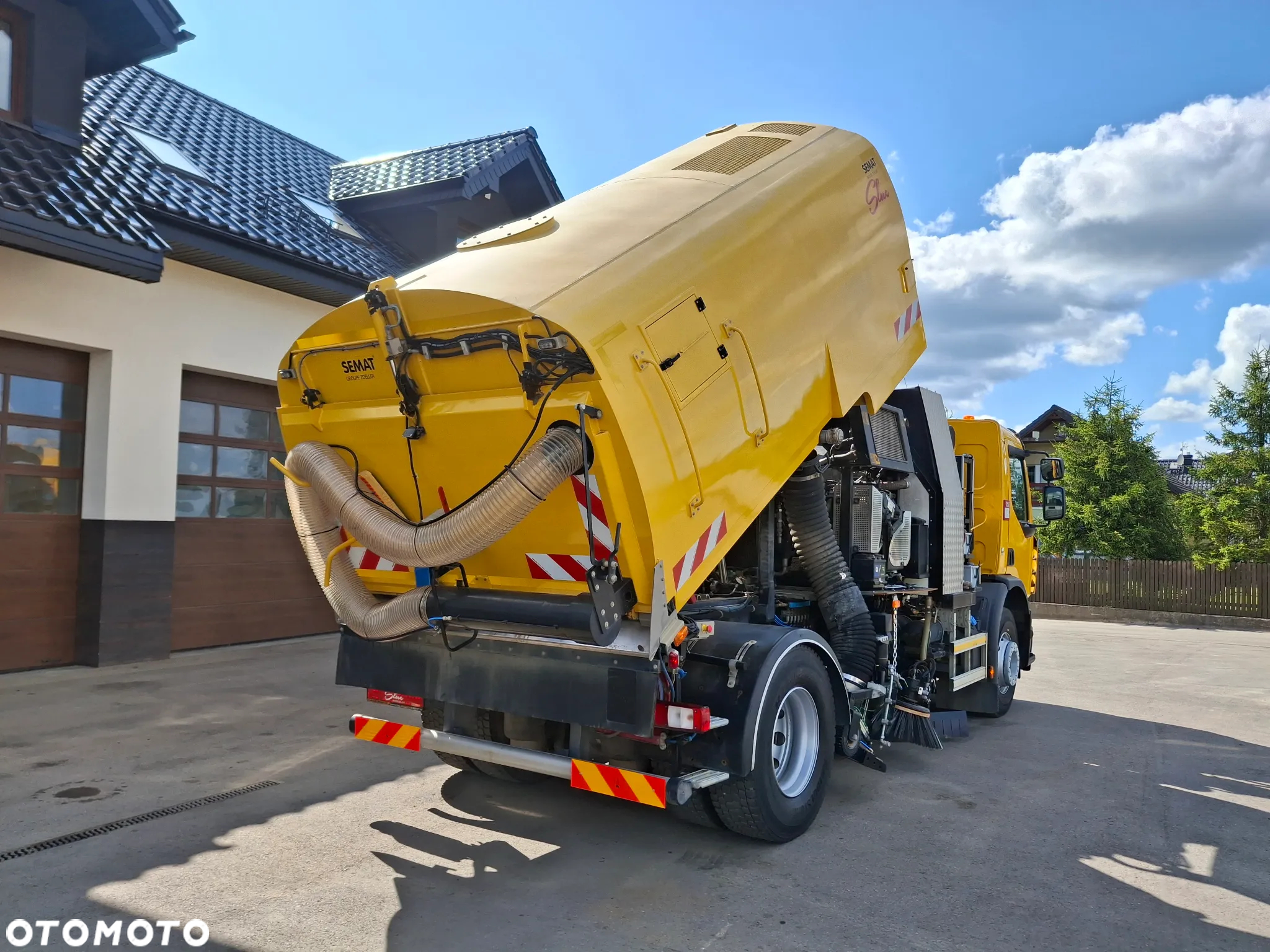 Renault C280 Zamiatarka SEMAT Zoeller FAUN Karcher 2 Silniki Rura Do Liści Listwy Ciśnieniowe Lanca 2 Zbiorniki Wody Szczotki L/R 2018r Euro 6 Motogodziny: 740MTH - 8