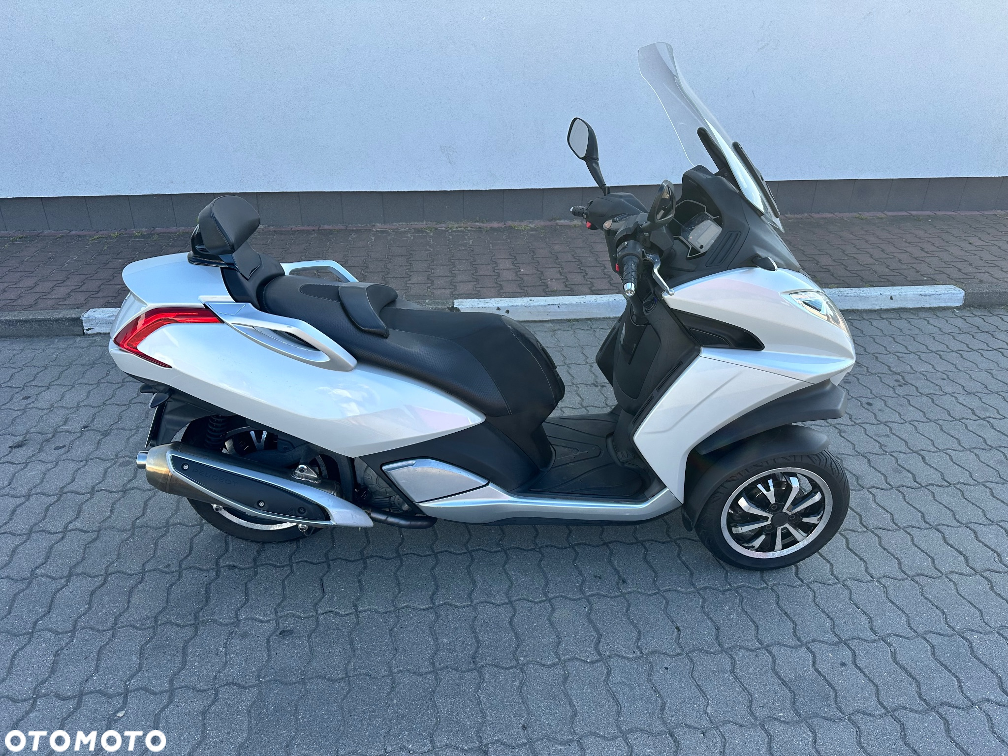 Peugeot Metropolis - 7