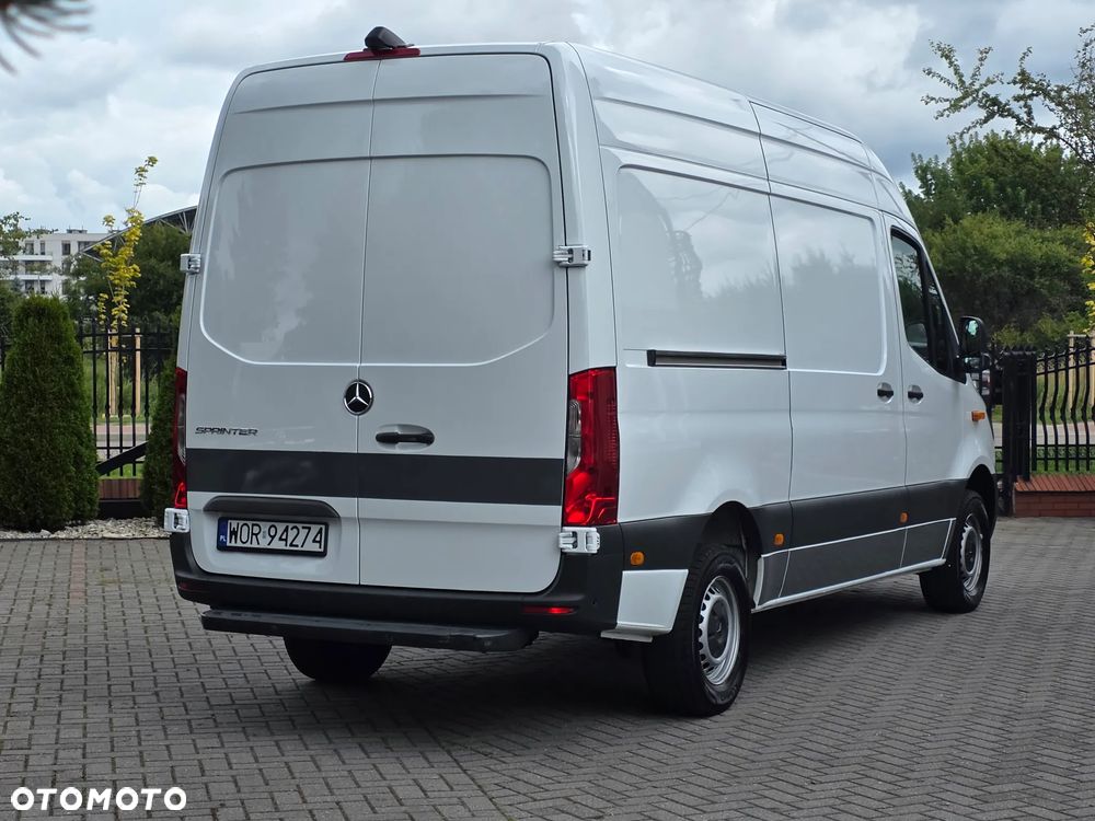 Mercedes-Benz Sprinter 317 - 24
