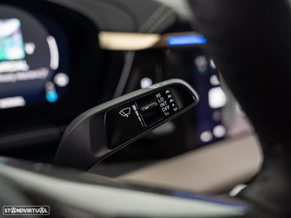 Porsche Macan Electric 4 - 36