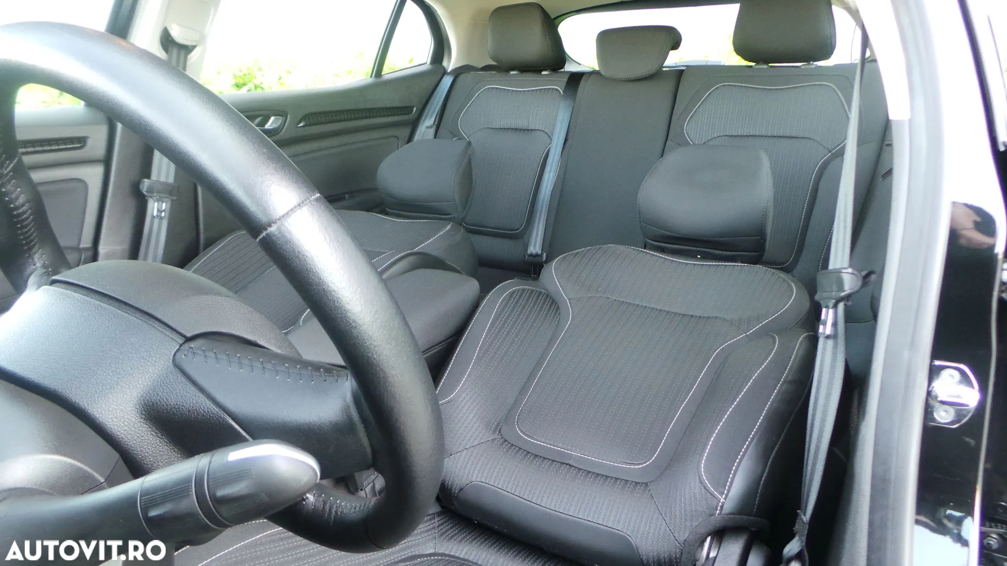 Renault Megane ENERGY TCe 130 BUSINESS - 12
