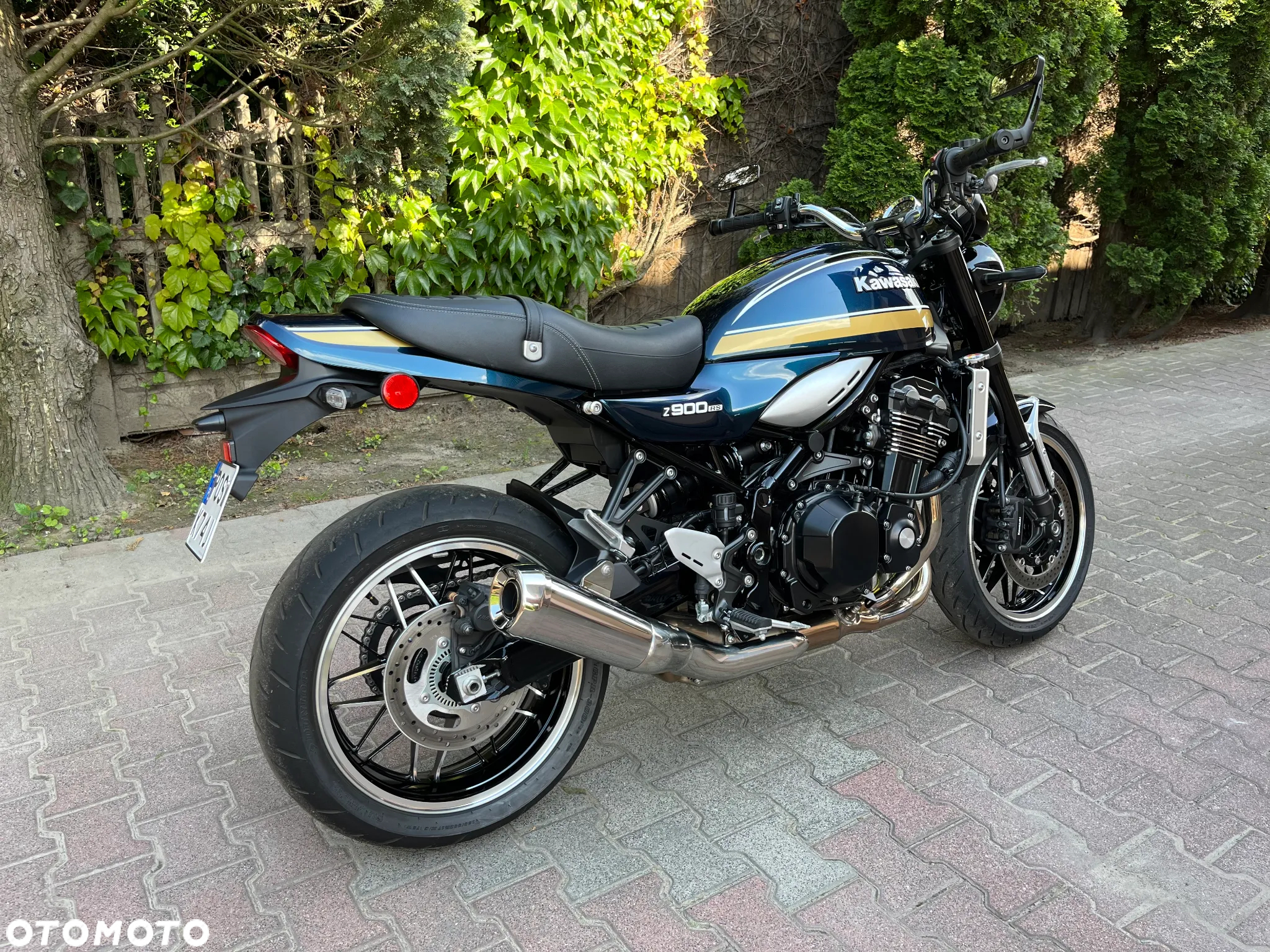 Kawasaki Z 900 RS - 3