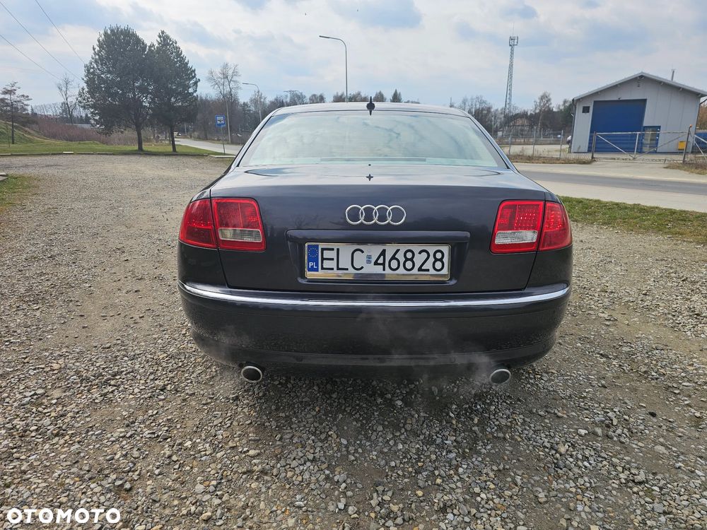 Audi A8 4.2 Quattro - 4