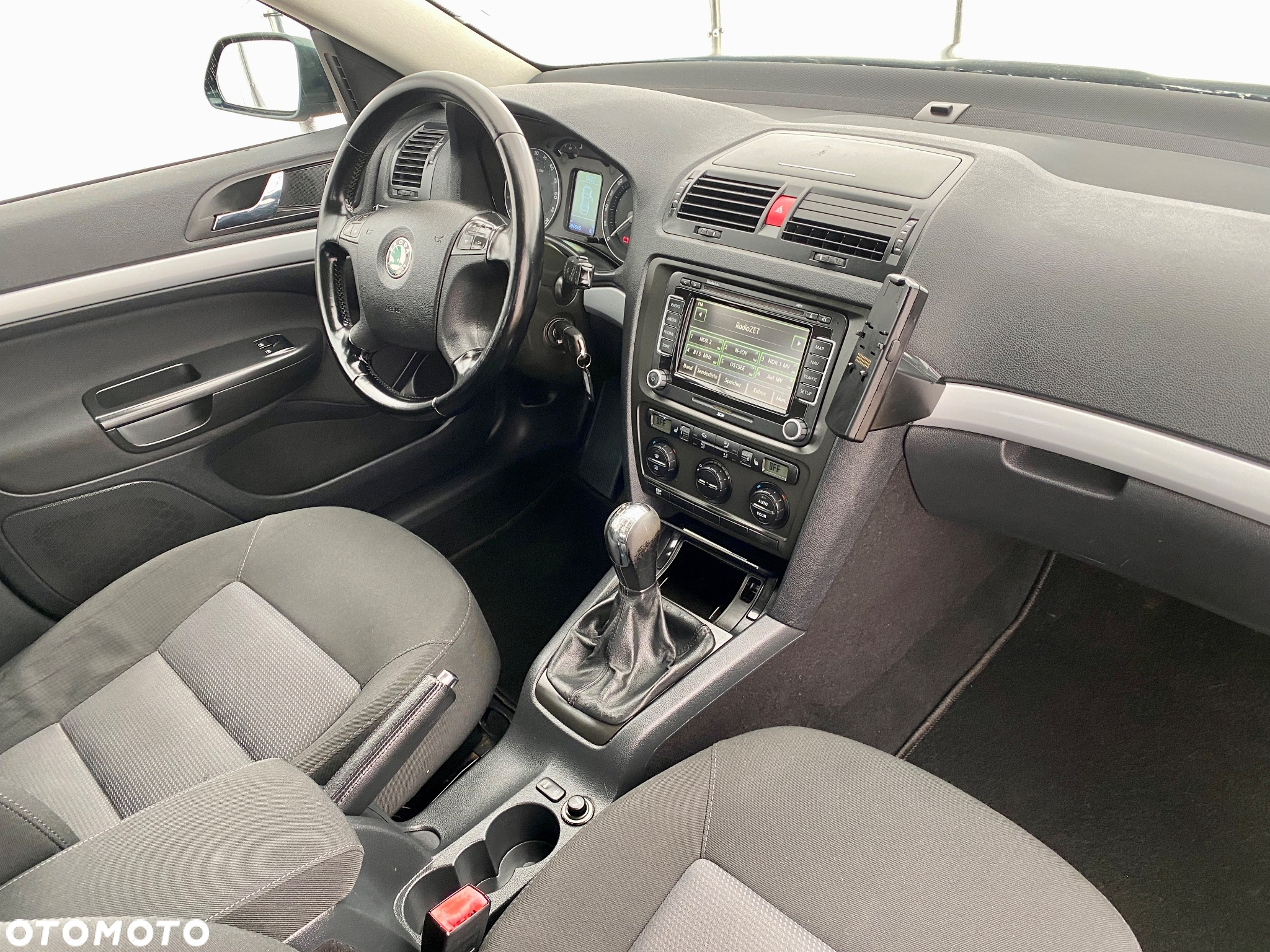 Skoda Octavia 2.0 TDI DPF Elegance - 10