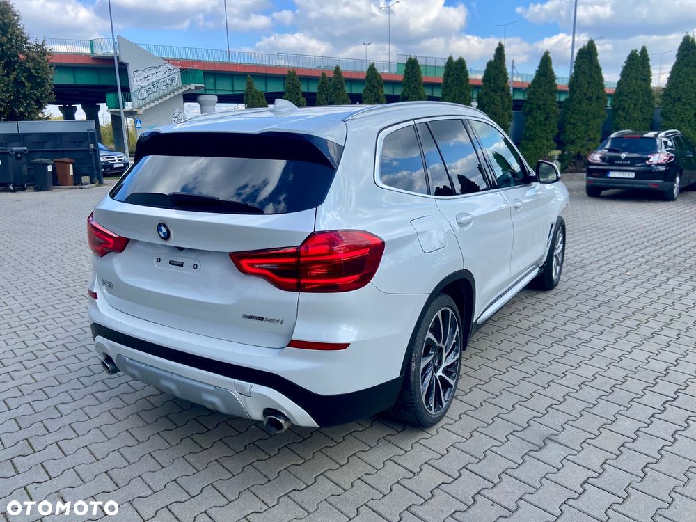 BMW X3 xDrive30i Luxury Line - 1