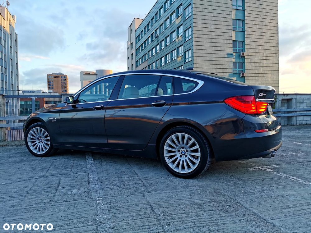 BMW 5GT 530d - 9