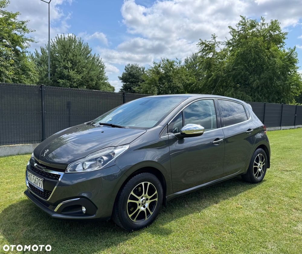 Peugeot 208 PureTech 82 Allure - 2
