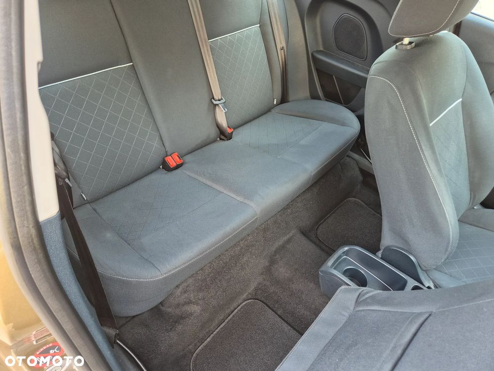 Ford Fiesta - 17