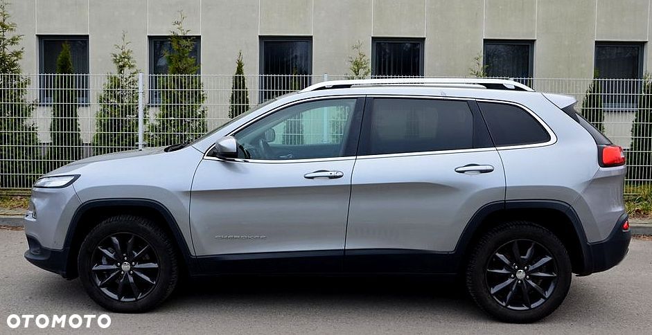 Jeep Cherokee 2015 photo 4