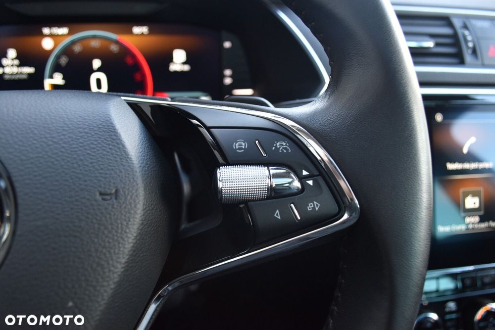 Skoda Superb 2.0 TDI SCR 4x4 Style DSG - 14