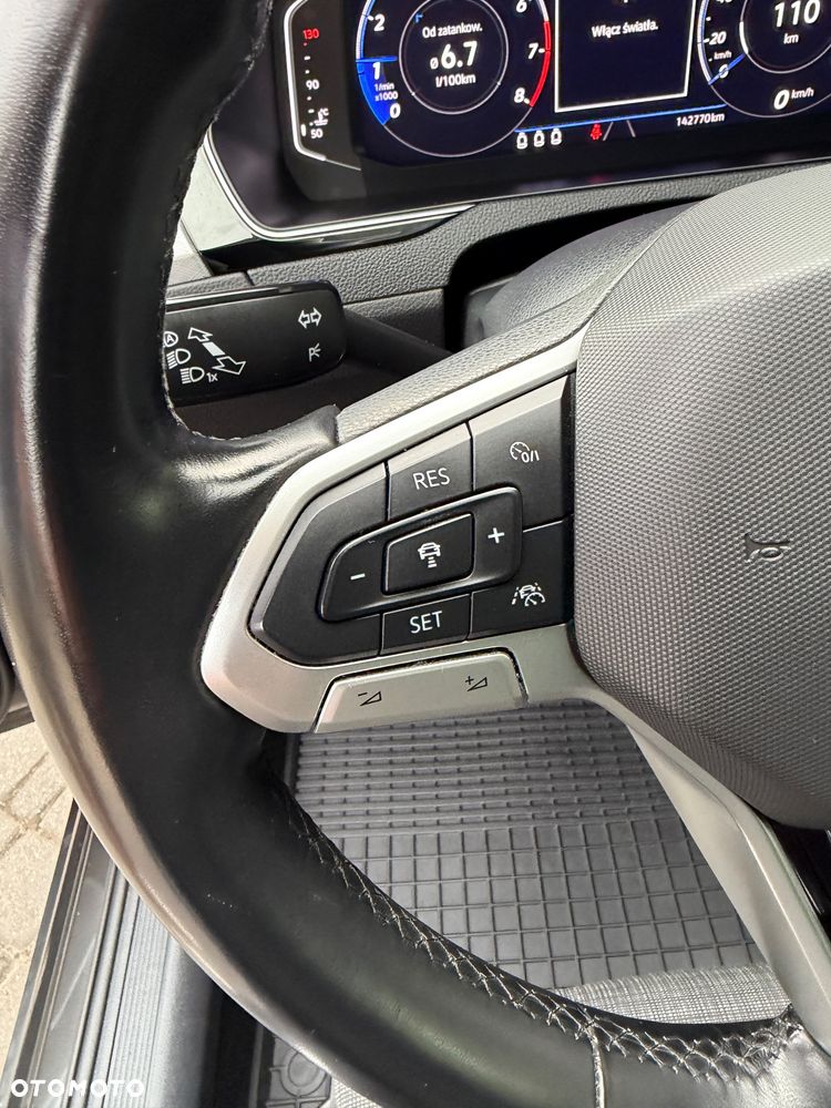 Volkswagen Passat 1.5 TSI EVO Elegance - 13
