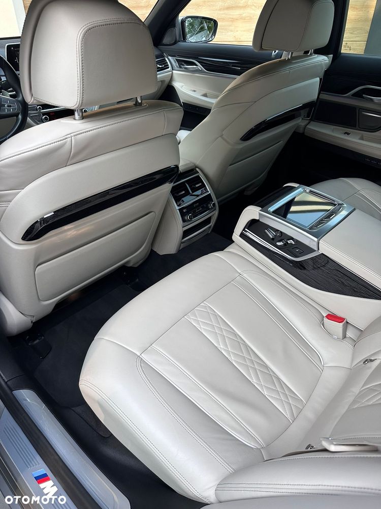 BMW Seria 7 740d xDrive - 7