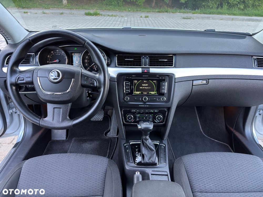 Skoda Superb 2.0 TSI Elegance DSG - 11