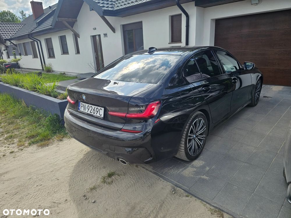 BMW Seria 3 318d M Sport Shadow - 6