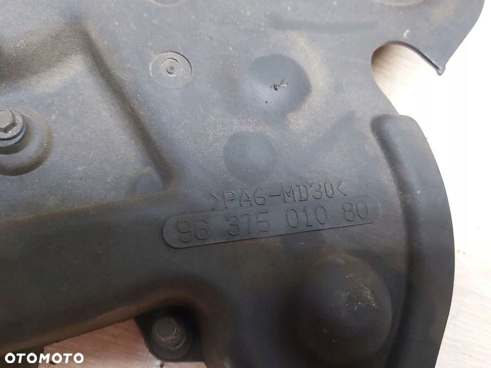 Ford Fiesta Citroen C2 C3 MAZDA 2 DE 1,4 TDCi obudowa rozrzadu 9637501080 - 5