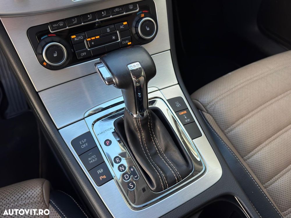 Volkswagen Passat CC - 11