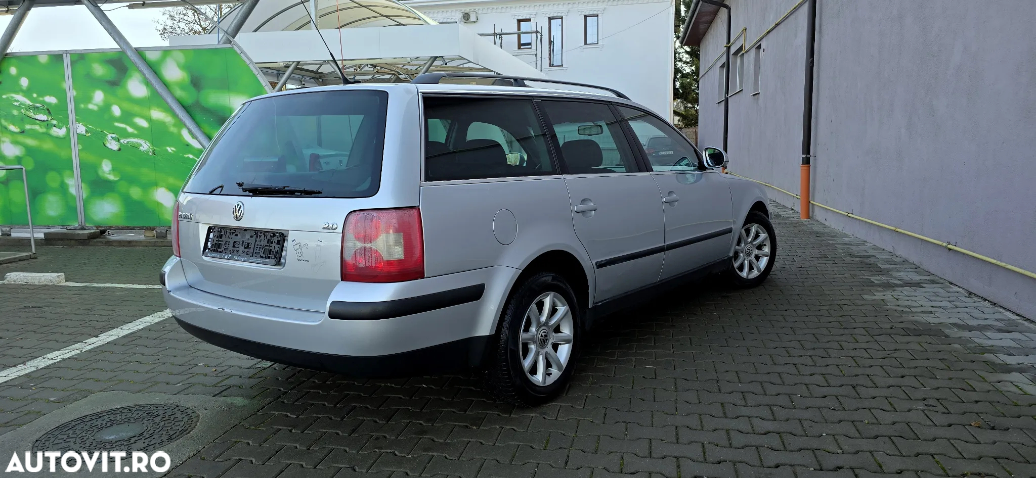 Volkswagen Passat Variant 2.0 5V Comfortline Family - 13
