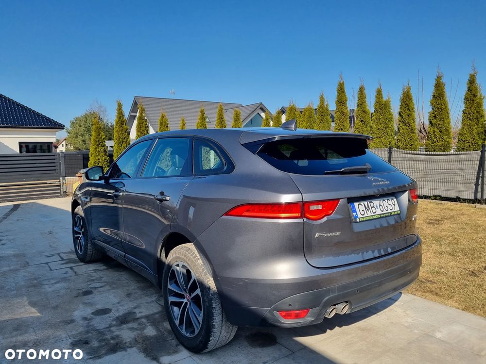 Jaguar F-Pace - 6