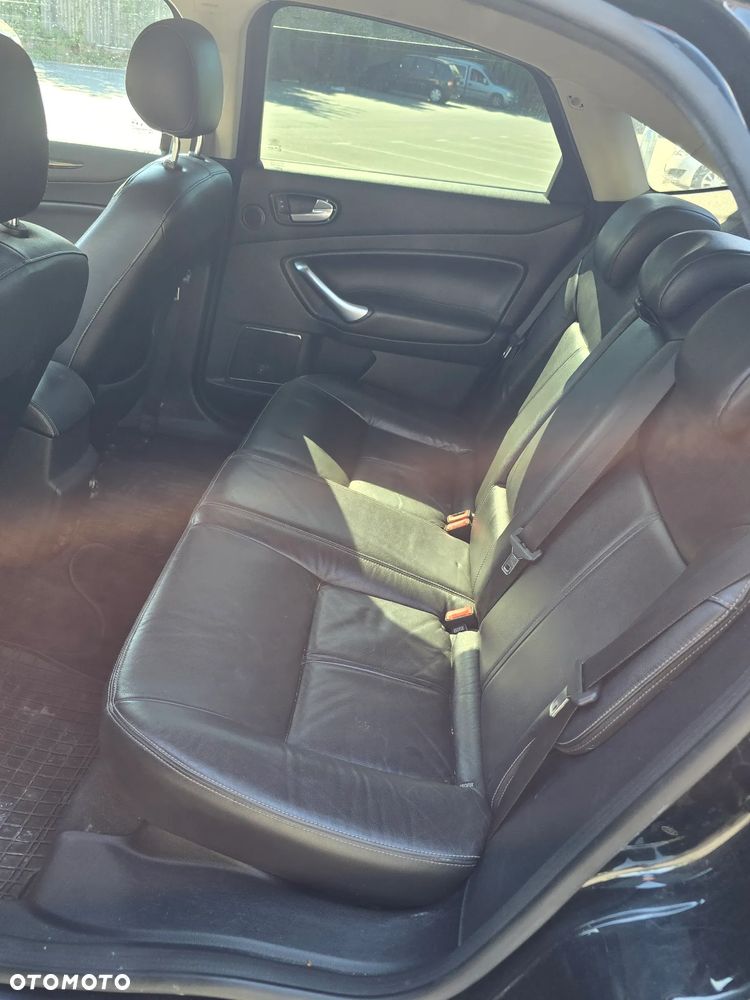 Ford Mondeo 1.8 TDCi Gold X - 38