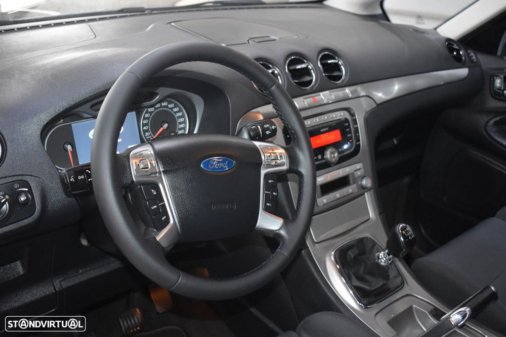 Ford S-Max 2.0 TDCi Trend 7L - 24