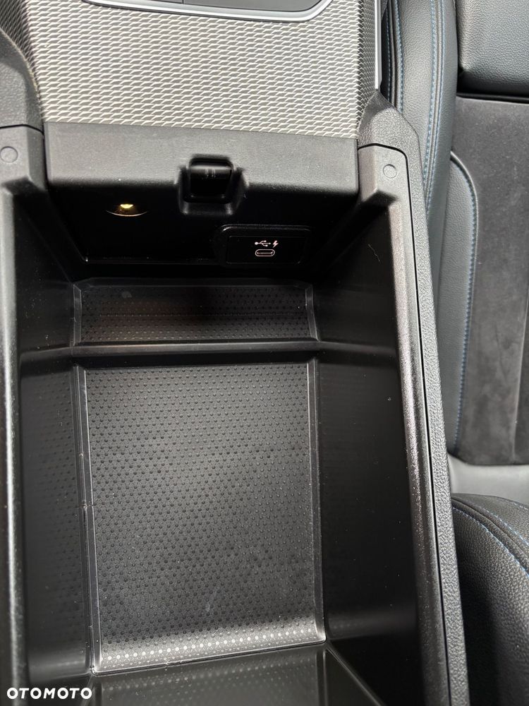 BMW Seria 3 320d xDrive Edition M Sport Shadow - 25