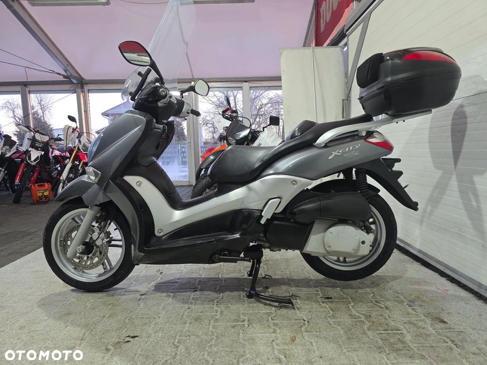 Yamaha X-max - 13