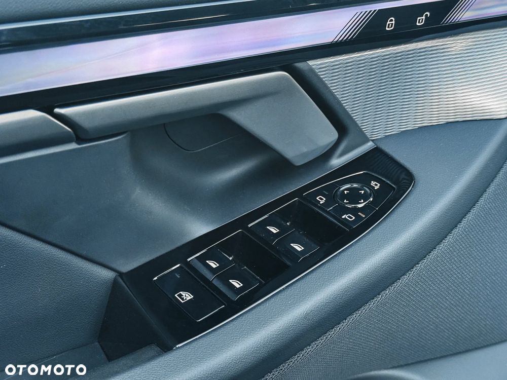 BMW Seria 5 520i - 27