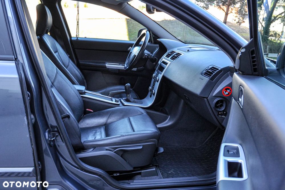 Volvo V50 - 11