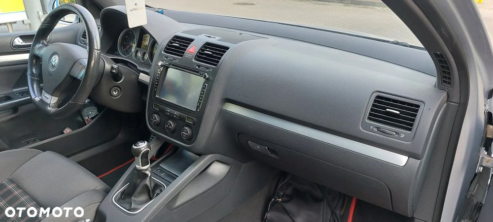 Volkswagen Golf 2.0 GTI - 12