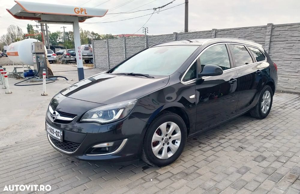 Opel Astra 1.6 CDTI DPF ecoFLEX Start/Stop Exklusiv - 1