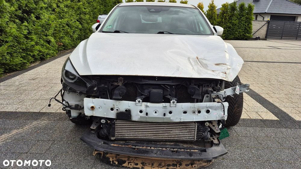 Mazda 3 - 6