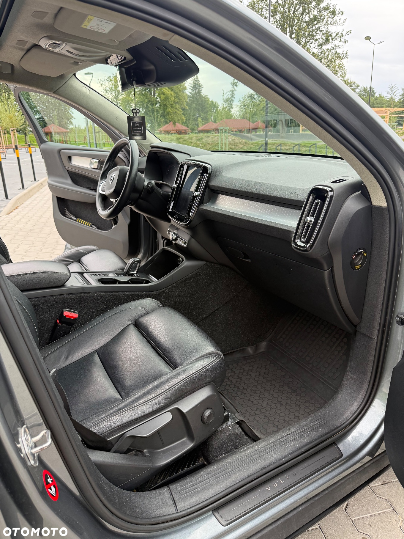 Volvo XC 40 D4 AWD Momentum - 5