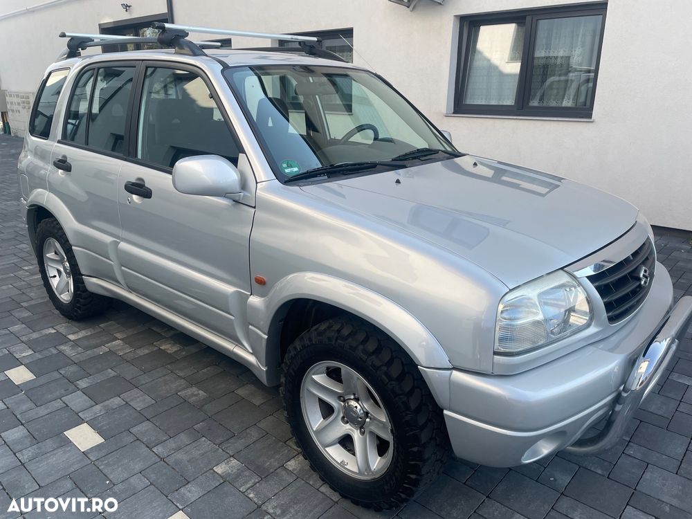 Suzuki Grand Vitara 2.0i - 3