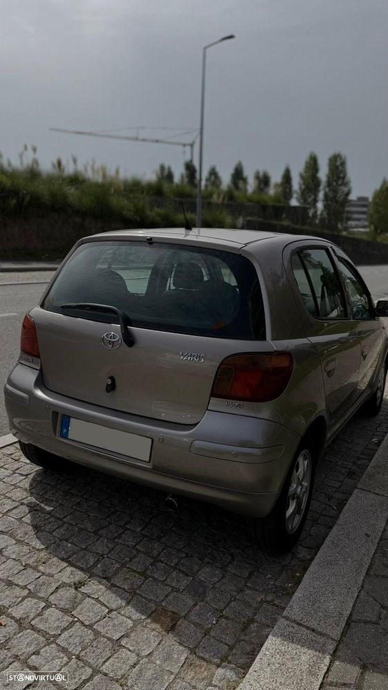 Toyota Yaris 1.0 Sol AC - 1