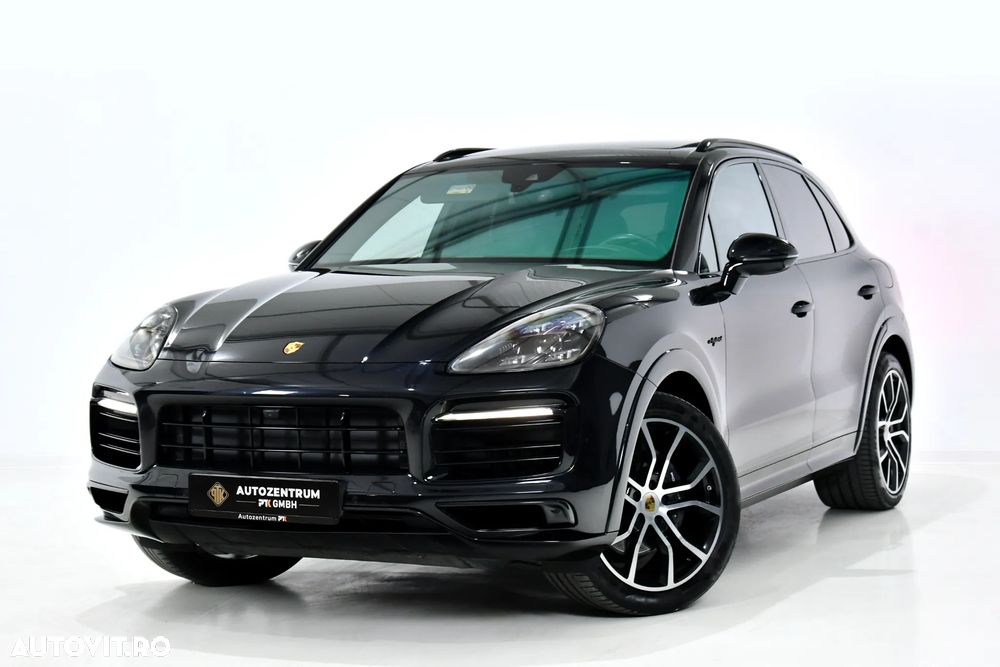 Porsche Cayenne - 1