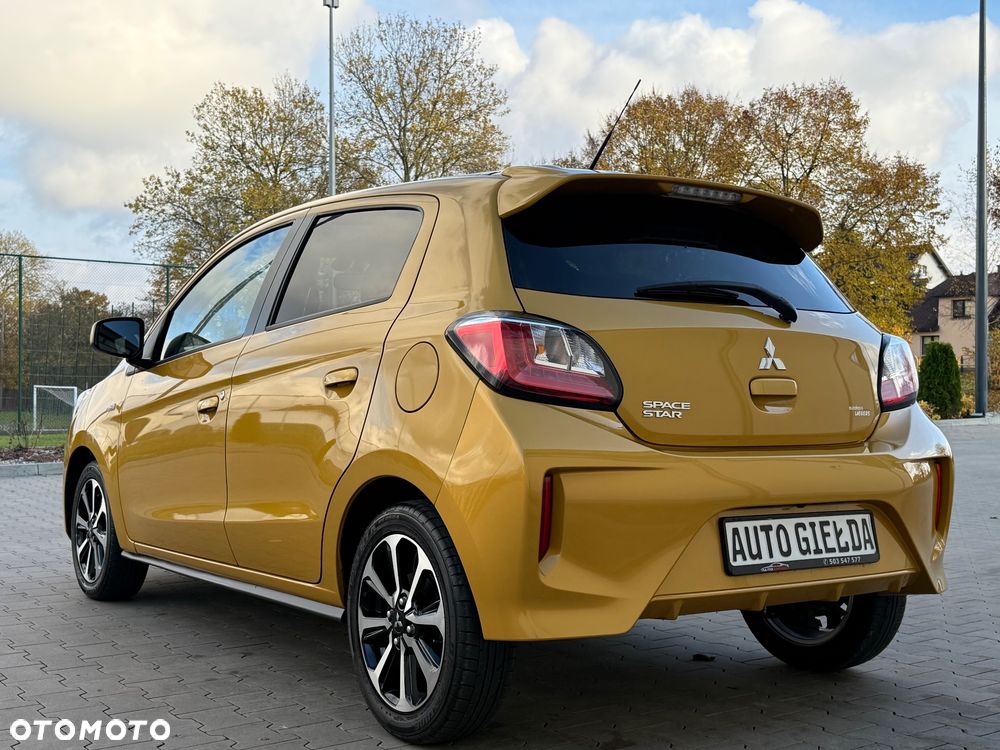 Mitsubishi Space Star AS&G 1.2 CVT Spirit+ Black - 36