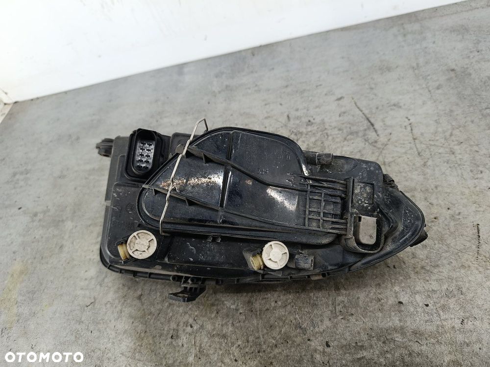 LAMPA PRZÓD LEWA AUDI A2 8Z - 3