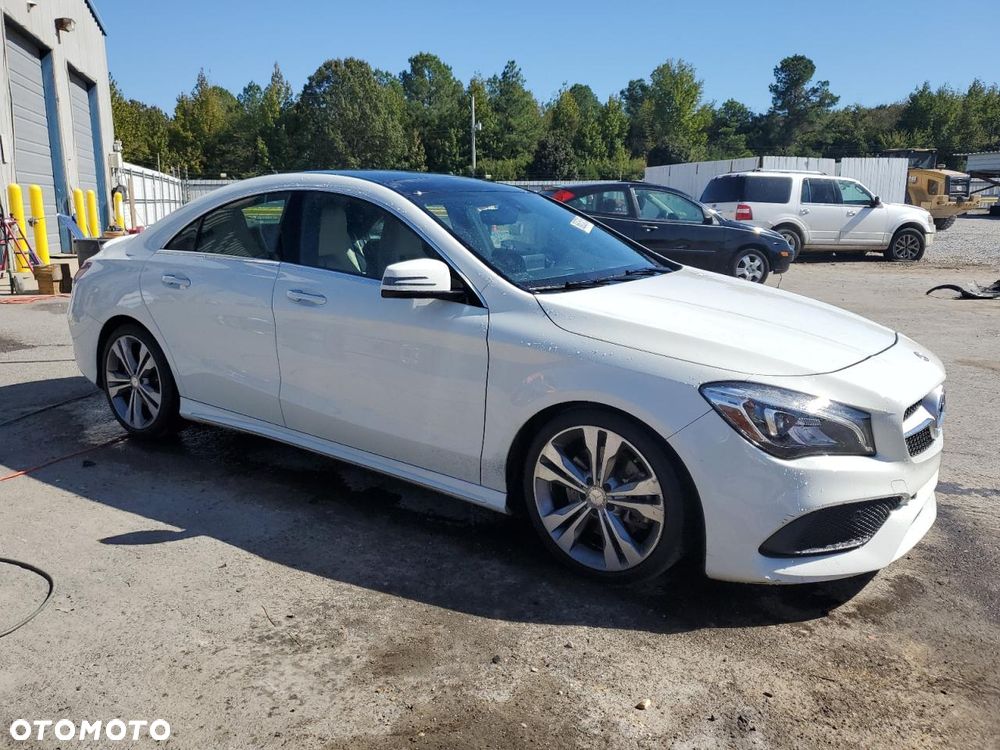 Mercedes-Benz CLA 250 4Matic 7G-DCT AMG Line - 4