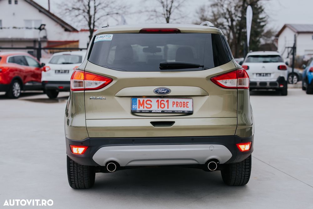 Ford Kuga 2.0 TDCi 4x4 Aut. Titanium - 6