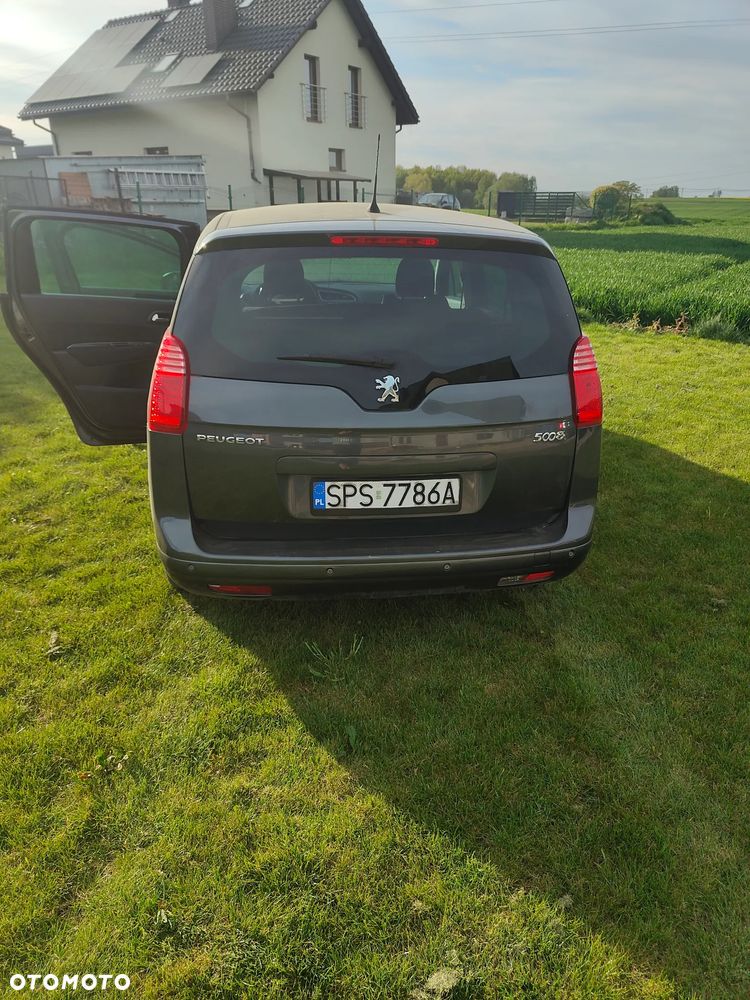 Peugeot 5008 1.6 HDi Premium - 6