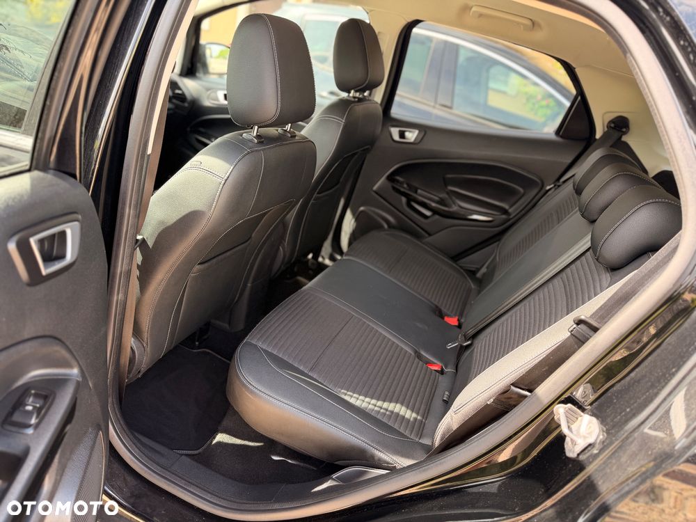 Ford EcoSport - 18