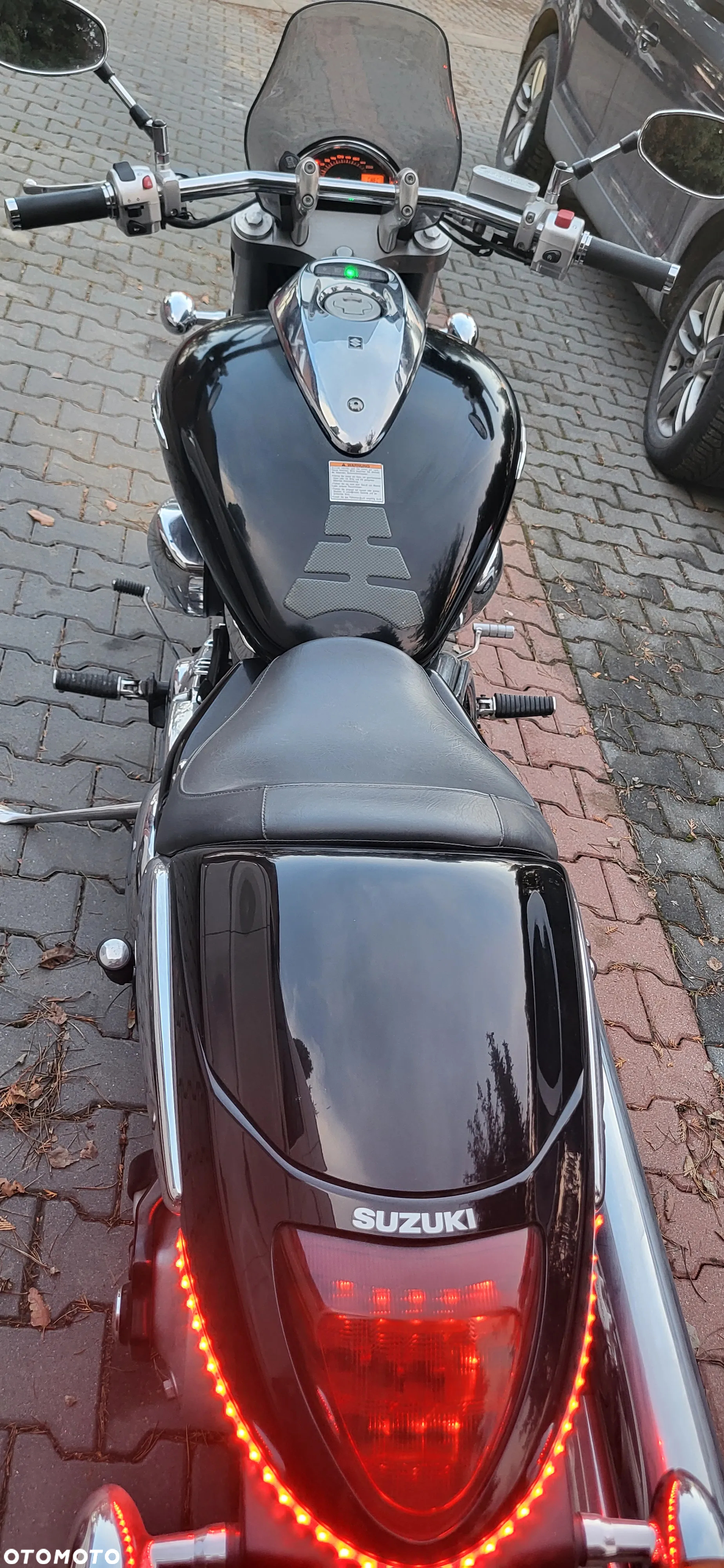 Suzuki Intruder - 17