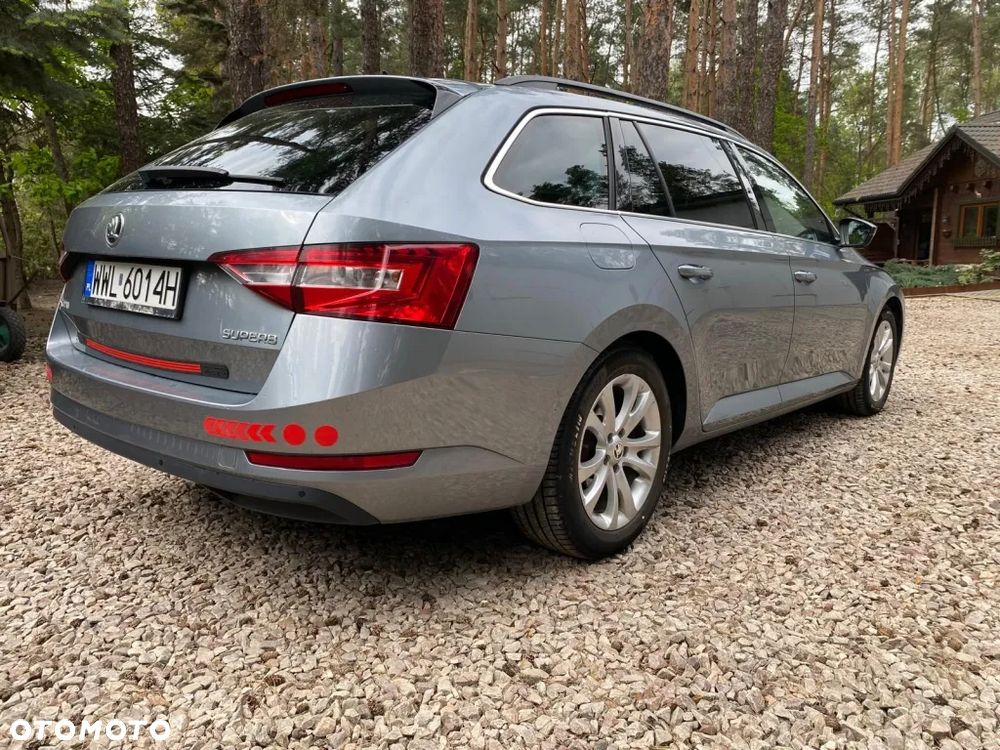 Skoda Superb 2.0 TDI Style - 3